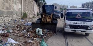 رفع 80 طن انقاض ورديم ومخلفات غرب الاسكندرية - عرب فايف