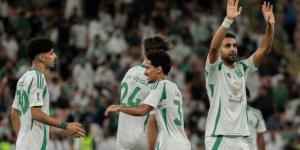 اخبار الرياضة ردود أفعال جماهير الأهلي السعودي بعد الهزيمة من الخلود :Belgoal.com موقع