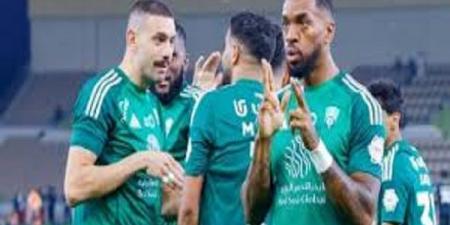 الأهلي يفوز على الشباب بثلاثية مقابل هدفين بالدوري السعودي - عرب فايف