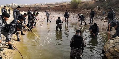 "اتصل بزوجته ليخبرها بقتله لطفليهما" .. "سرايا" تنفرد بنشر تفاصيل جديدة صادمة عن جريمة "سيل الزرقاء" - عرب فايف