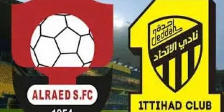 بث مباشر ...مشاهدة مباراة الاتحاد والرائد في دوري روشن السعودي - عرب فايف