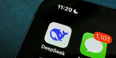 تطبيق الذكاء الاصطناعي الصيني DeepSeek يتسبب في موجة بيعية بالأسواق الأميركية - عرب فايف