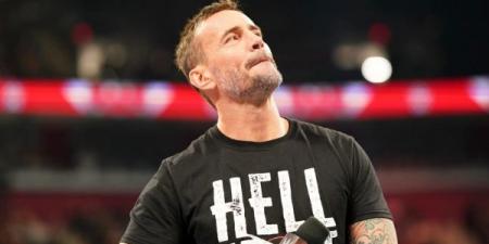 سي ام بانك سيشارك في جولة WWE الأوروبية. - عرب فايف