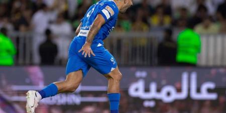 رسميًا.. الهلال يعلن سفر ميتروفيتش إلى صربيا وموعد عودته - عرب فايف