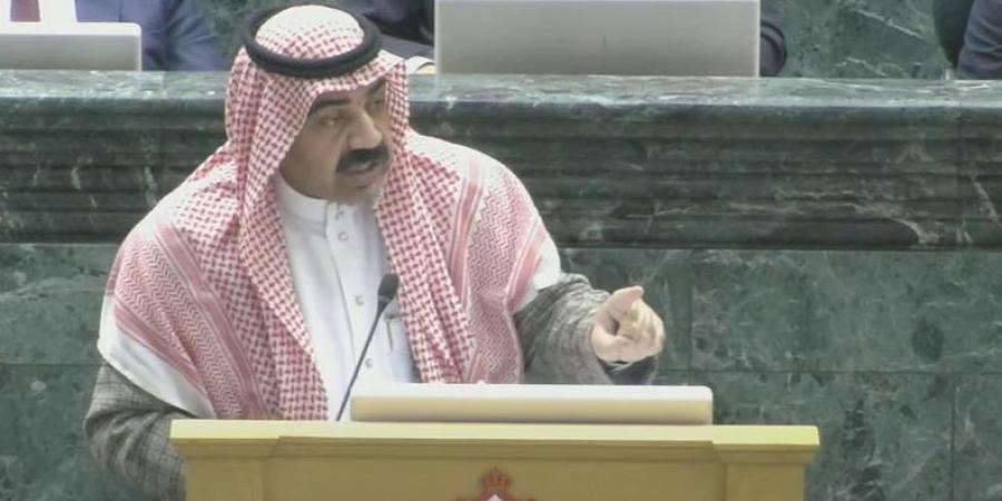 المراعية يكشف: هذا ما يتقاضاه محمد ذنيبات من الفوسفات.. واطالب الحكومة بإحالته الى النائب العام #عاجل - عرب فايف