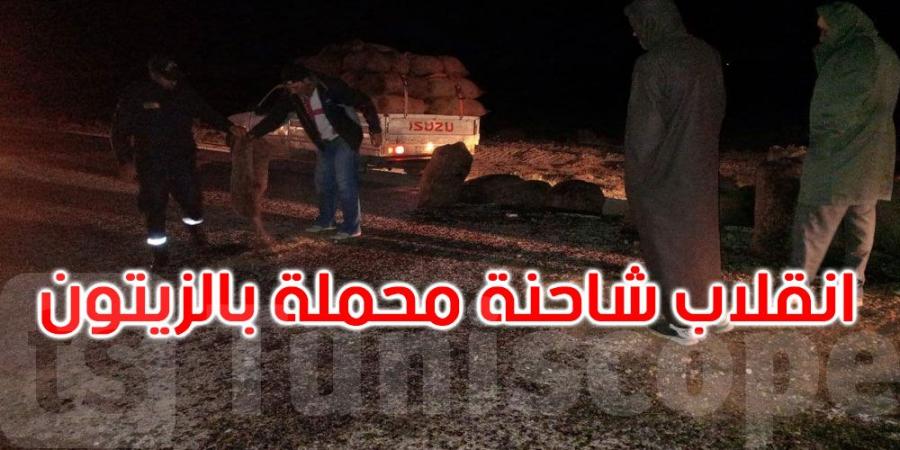 المكناسي: انقلاب شاحنة محملة بالزيتون - عرب فايف