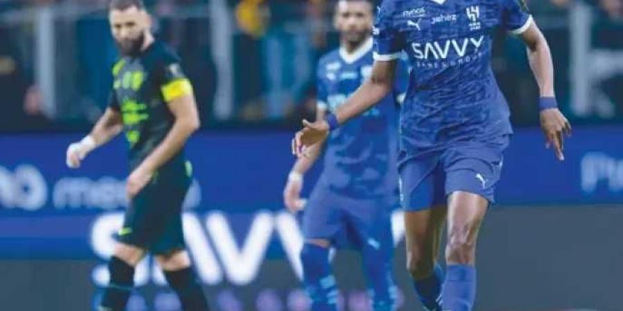 عبدالرحمن بن مساعد يعلق على خسارة الهلال أمام الاتحاد وعلاقة سعود عبدالحميد - عرب فايف