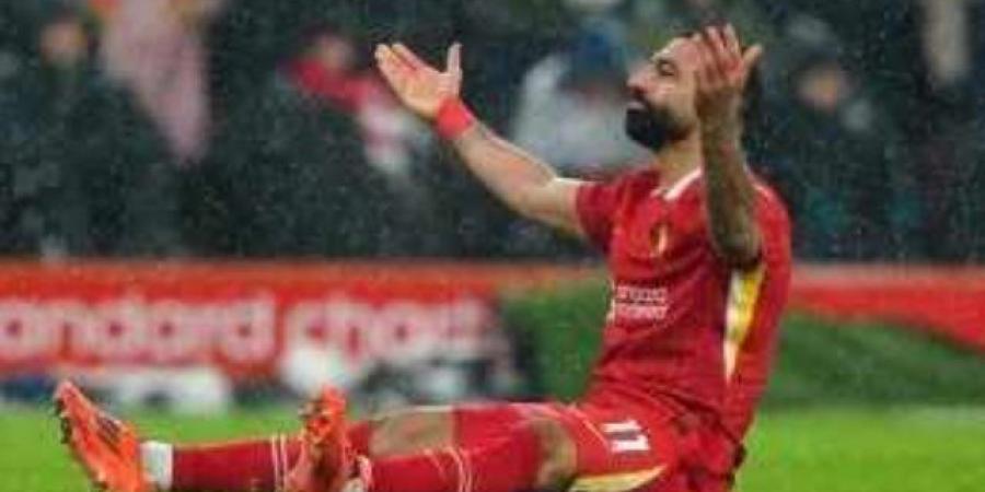 محمد صلاح أكبر المرشحين للتتويج بجائزة الكرة الذهبية من الإعلام الإسباني - عرب فايف