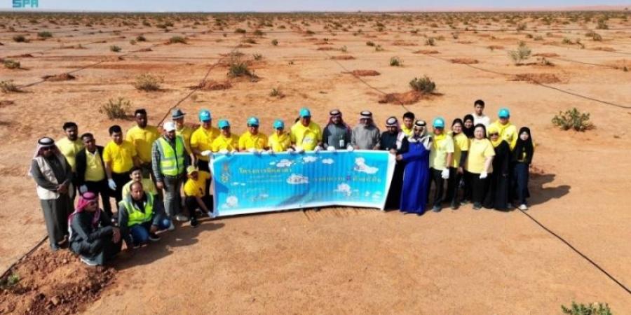 سفارة تايلند تشارك في جهود التشجير بمتنزه أبا سمري الوطني - عرب فايف