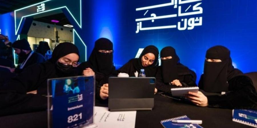 400 مبتكر يبحثون رفع إنتاجية القطاع الحكومي والخاص - عرب فايف