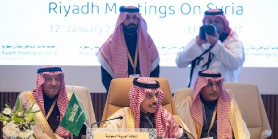 موقف سعودي تاريخي تجاه شعب ودولة بيان اجتماع الرياض - عرب فايف