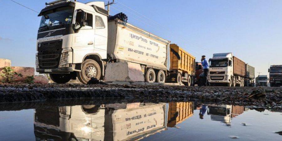 أخبار الرياضة - بدء دخول المساعدات الإنسانية إلى جنوب قطاع غزة عبر شارع صلاح الدين - عرب فايف