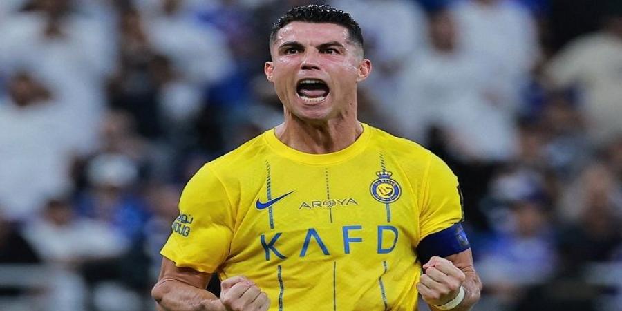 النصر السعودي يعرض راتبا فلكيا على رونالدو مقابل التجديد - عرب فايف