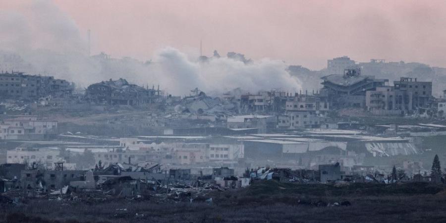 حماس: بعد الإعلان عن التوصل إلى الاتفاق جيش الاحتلال استهدف مكانا توجد فيه إحدى الأسيرات - عرب فايف