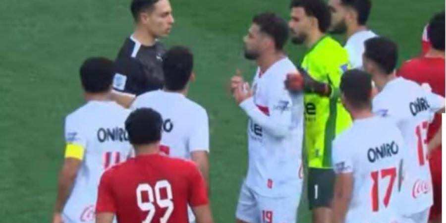 ممدوح عباس يُشن هجوما عنيفا على حكم مباراة الزمالك و حرس الحدود - عرب فايف