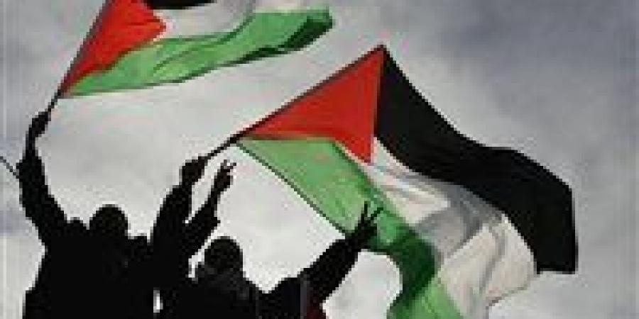 نقابة الصحفيين تجدد قرارها بمعاملة الصحفيين الفلسطينيين معاملة أعضاء النقابة وتدعو لمؤتمر تضامني 10 فبراير - عرب فايف