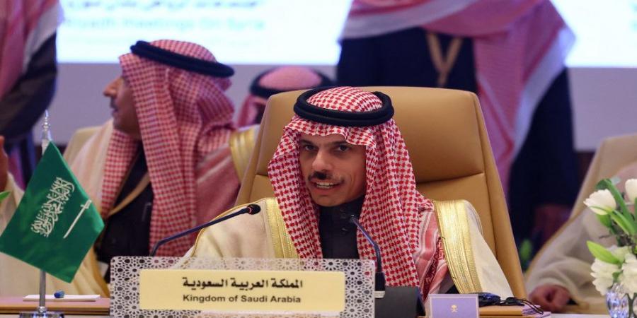 السعودي: إدارة ترامب لن تزيد من احتمالات الحرب بين إيران وإسرائيل - عرب فايف