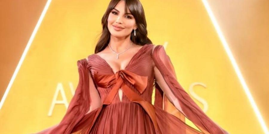 09:23
Fashion News

إطلالة لافتة لـ دارين حمزة في Joy Awards وهذه تفاصيلها - عرب فايف