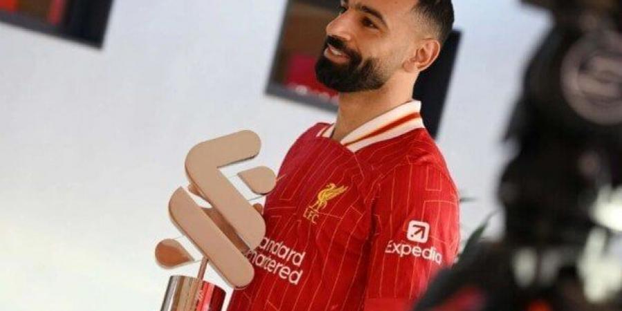 صلاح يحصد جائزة لاعب الشهر في ليفربول.. وأول تعليق من الفرعون - عرب فايف