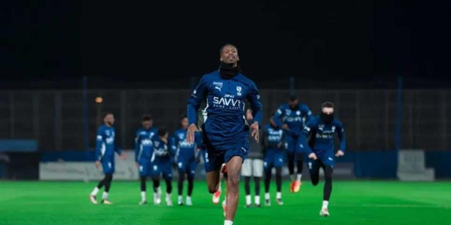 الهلال يقترب من تجديد عقد نجمه لـ 3 مواسم جديدة - عرب فايف