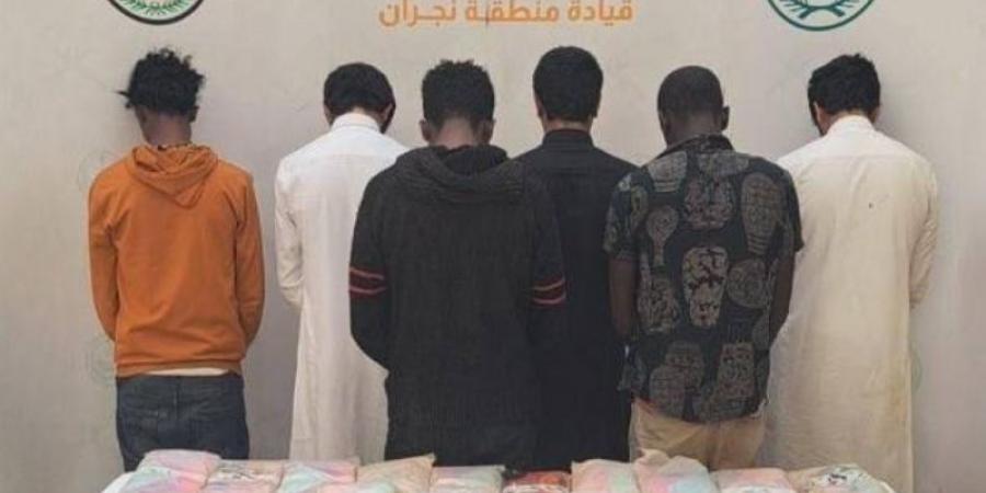 إحباط تهريب (41) كجم من الحشيش ويقبض على مهربيها ومستقبليها بـسقام - عرب فايف