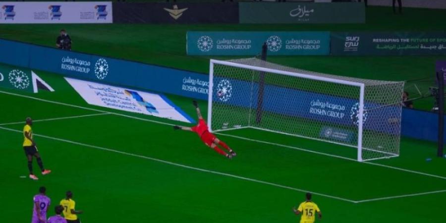 دوري روشن: الاتحاد يتغلب على الخلود (4-3) - عرب فايف