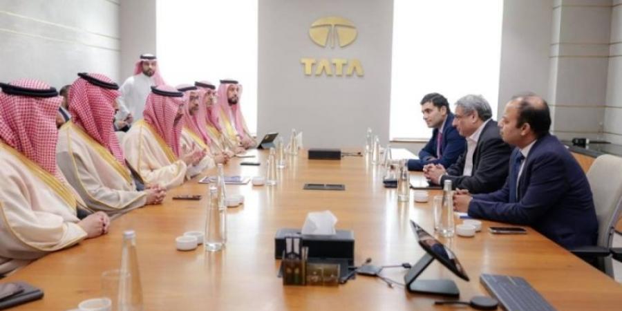 الخريف يبحث مع مجموعة TATA الهندية فرص التعاون في الصناعات العسكرية والطيران والإلكترونيات - عرب فايف