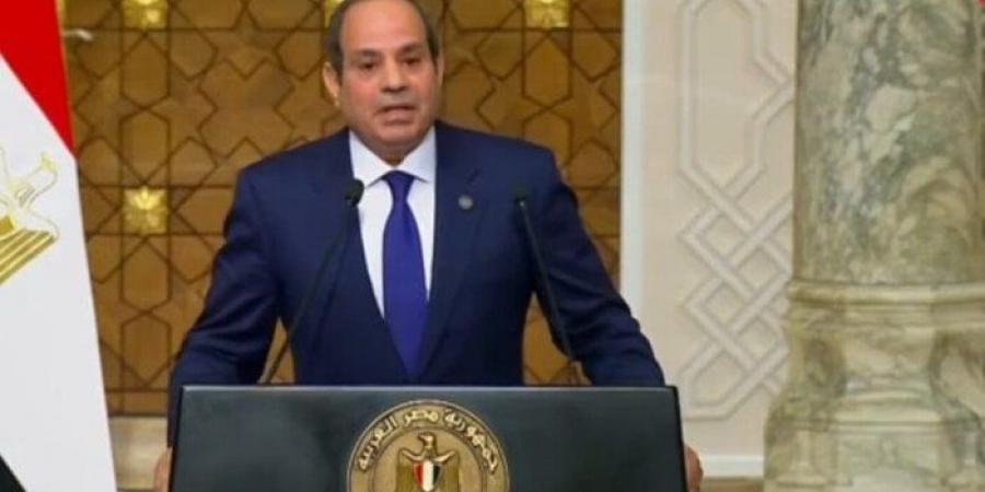 «مصطفى بكري»: الرئيس السيسي عنيف في الحق ولا يخضع لأي تهديدات - عرب فايف