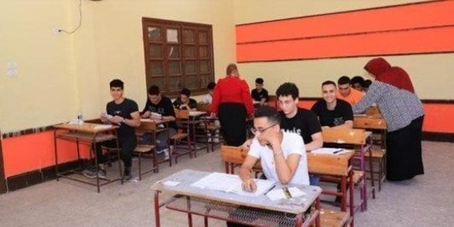 موعد إعلان جدول امتحانات الثانوية العامة 2025.. وتحذيرات لأولياء الأمور - عرب فايف