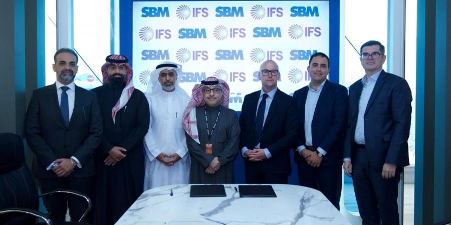 شراكة بين IFS و SBM لتعزيز التحول الرقمي في السعودية وتمكين الشركات عبر حلول الذكاء الاصطناعي - عرب فايف