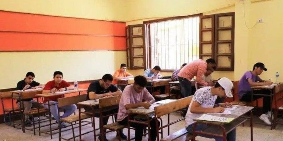 النماذج الاسترشادية لامتحانات الثانوية العامة.. رابط موقع وزارة التربية والتعليم - عرب فايف