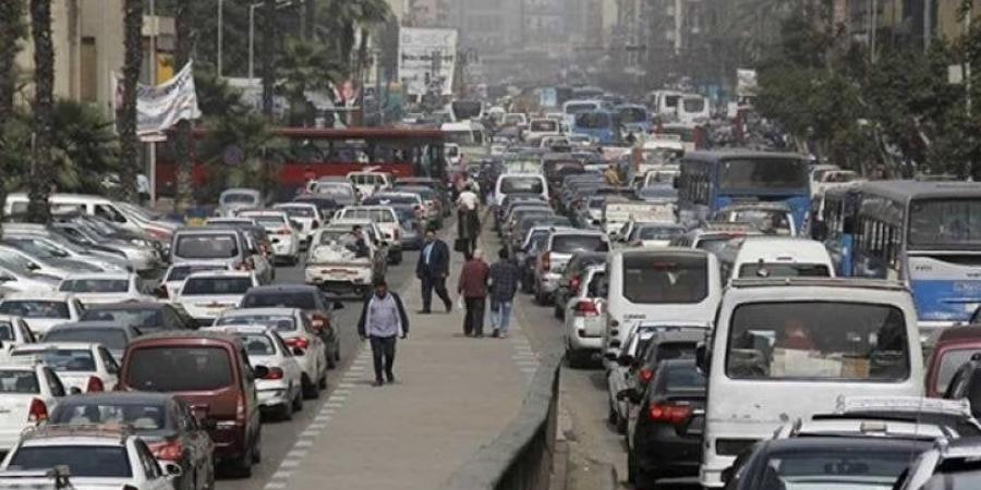 قبل ما تنزل من بيتك.. كثافات متحركة على أغلب طرق ومحاور القاهرة والجيزة - عرب فايف