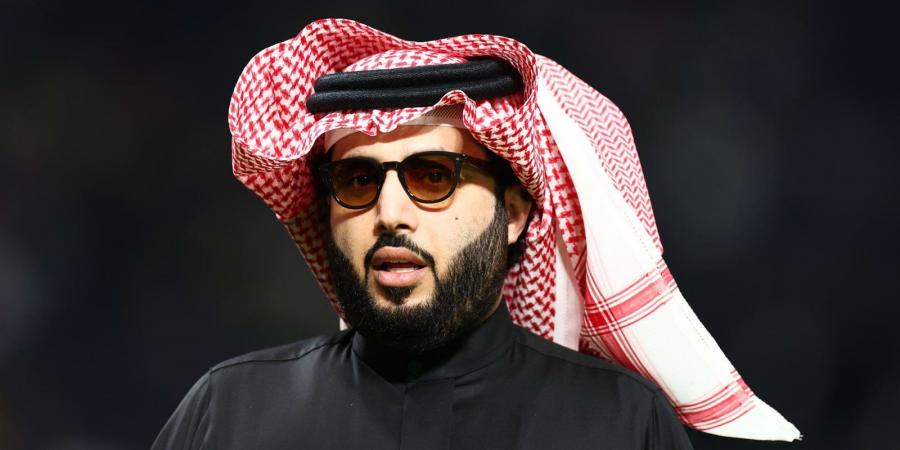 المستشار تركي آل الشيخ يعلن تفاصيل تغطية أم بي سي مصر لمباريات الأهلي في كأس العالم للأندية 2025 - عرب فايف