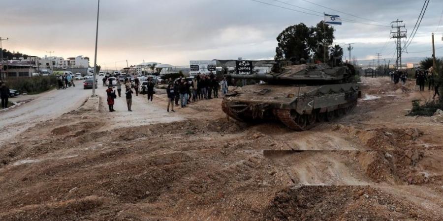 الخارجية الفلسطينية: استخدام الدبابات يزيد الجرائم الإسرائيلية في جنين - عرب فايف