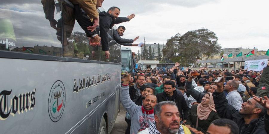 حماس: اتفاق لحل مشكلة تأخير الإفراج عن الأسرى الفلسطينيين - عرب فايف